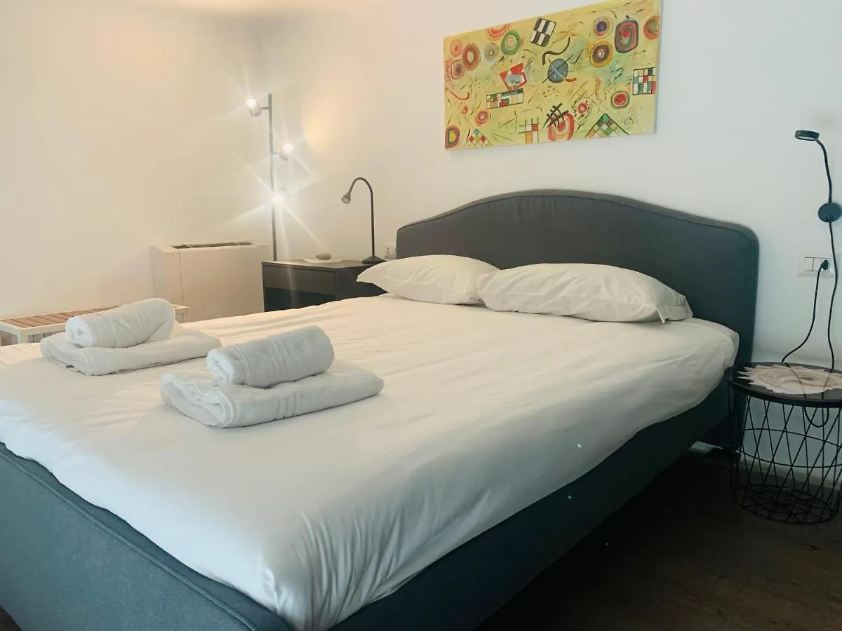 La Pampa Guest House 米兰 公寓